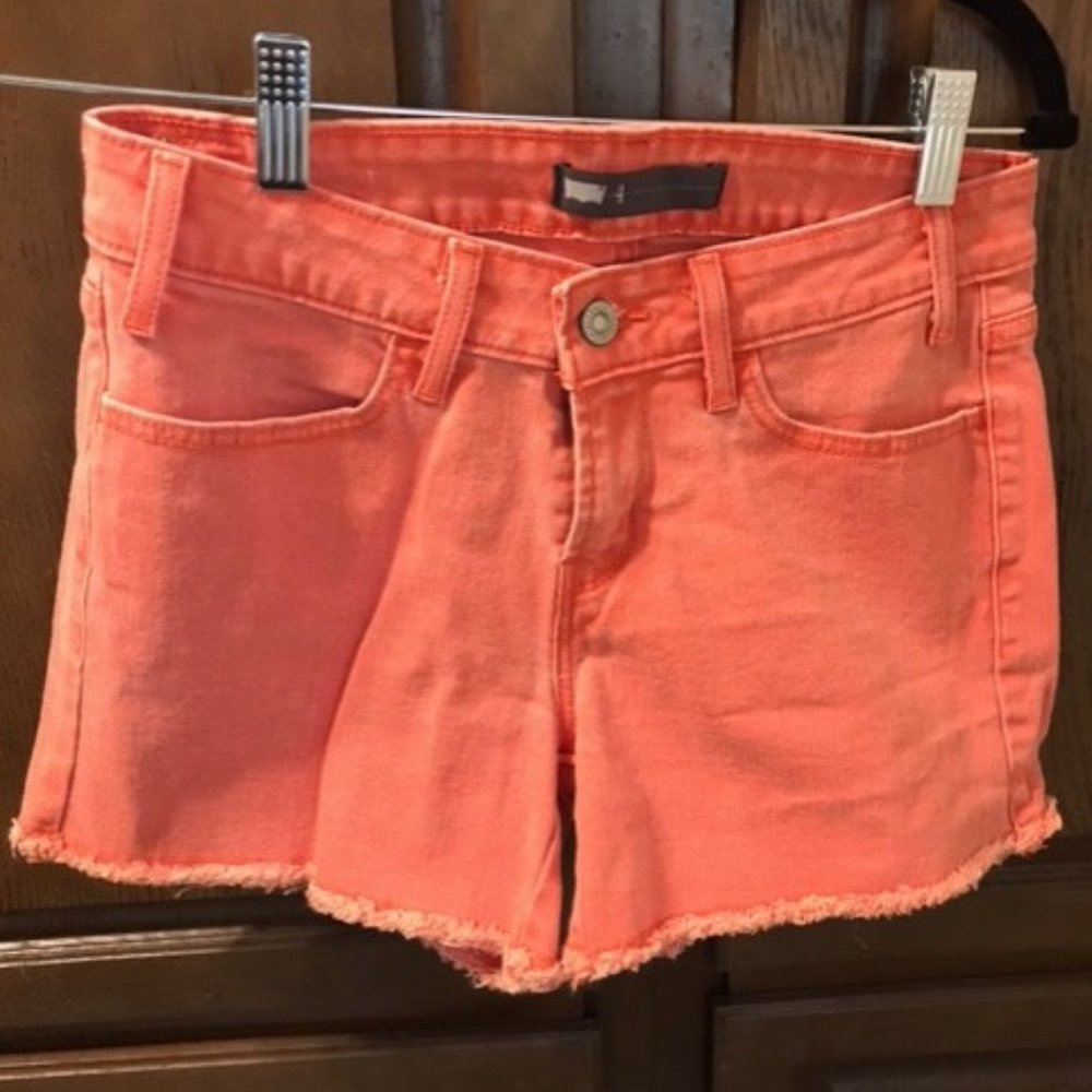 Levi's Faded Coral Color Fringed Shorts Size 4